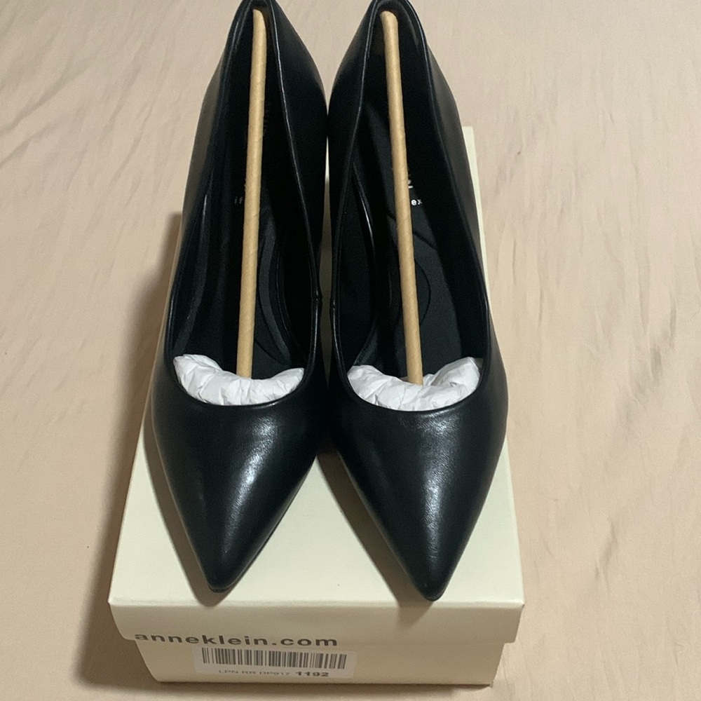 Anne Klein pumps